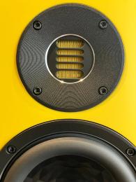 Акустична система Elac Vela BS 403 High Gloss Yellow