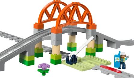 Конструктор LEGO DUPLO Town 10426 Додатковий набір: Залізничний міст і колії
