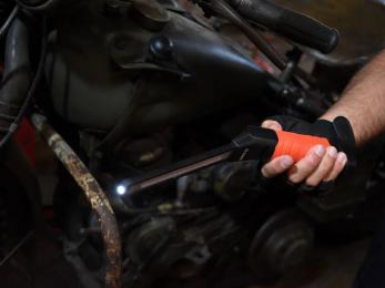 Ліхтарик YATO YT-08518