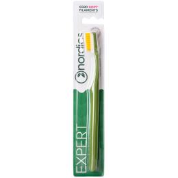Зубна щітка Nordics 6580 Expert Curve Soft Green Yellow (3800501908259)