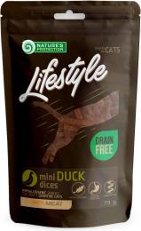 Ласощі для котів Natures Protection Lifestyle snack mini duck dices 75 г (SNK46146)