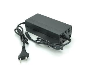 Зарядний пристрій для літієвого акумулятора Voltronic LD-001-42V-3A штекер 5.5*2.5,з індикацією