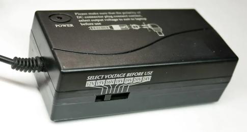 Блок живлення для ноутбука HQ-Tech HQ-A70M (70W універсальний)