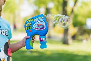 Генератор мильних бульбашок Gazillion Гігант GZ36444 автоматичний бластер 118 мл