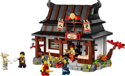 Конструктор LEGO Ninjago Ковальня Чотири зброї. 15-та річниця (71858)