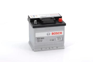 Автомобільний акумулятор Bosch S3 12В 45Агод 400А R Plus (0 092 S30 020)