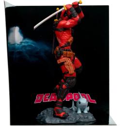 Колекційна фігурка McFarlane MARVEL Deadpool  -  with Scene Deadpool 19 см (14822)
