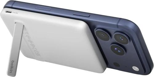 Зовнішній портативний акумулятор Belkin BoostCharge Slim 5000mAh with Kickstand White (BPD011HQWH)