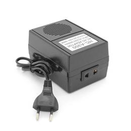 Перетворювач напруги Voltronic 300W Input 220 V/Output 110V, + універсальна розетка (HC-A300)