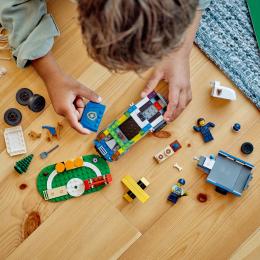 Конструктор LEGO City Мобільний майданчик для дресування поліцейських собак (60369)