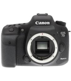 Фотоапарат Canon EOS 7D Mark II body