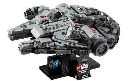 Конструктор LEGO Тисячолітній Сокіл (75375)