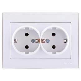 Розетка подвійна з заземленням біла RAIN Lezard