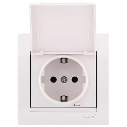 Розетка з заземленням з кришкою біла DERIY Lezard