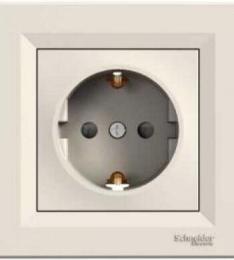 Розетка одинарна з захисними шторками кремова Asfora, EPH2900223