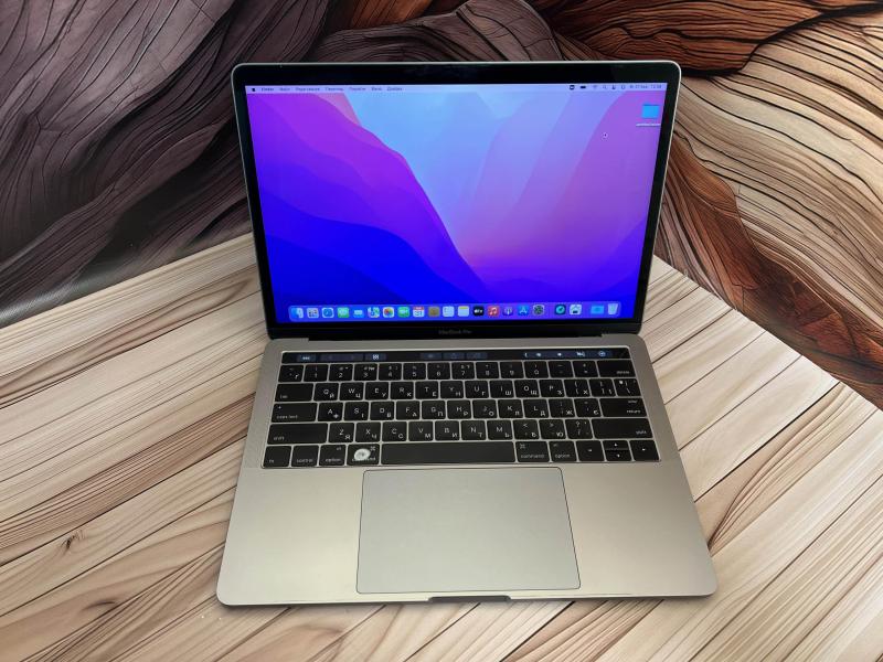 Ноутбук Apple 13.3 MacBook Pro 2016 i5-6267U/16/256 (C02TD1UUGTDX) Б/в