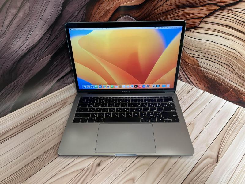Ноутбук Apple 13 MacBook Air 2017 i5-7360U/8/256 (FVFW55T0HV29) Б/в
