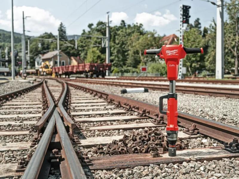 Гайкокрут акумуляторний для рейок Milwaukee M18 FHIWF1R-0C (4933493140) (без АКБ та ЗП), фото 6