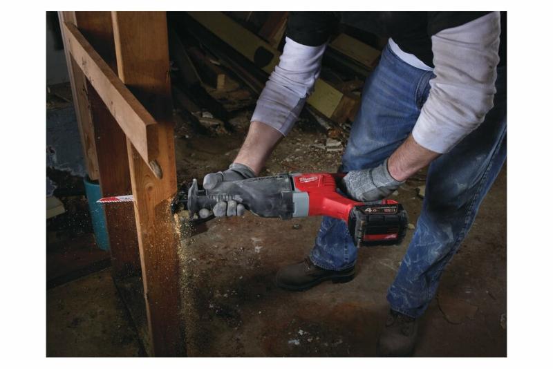 Акумуляторна шабельна пилка Milwaukee M18 BSX-402С (4933447285), фото 4