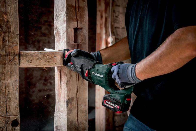 Акумуляторна шабельна пилка Metabo SSEP 18 LT (601616840) (без АКБ та ЗП), фото 3