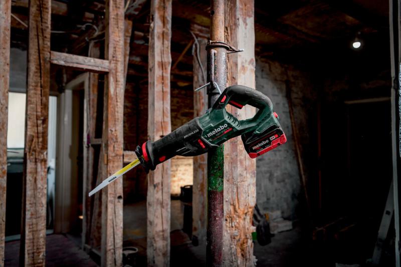 Акумуляторна шабельна пилка Metabo SSEP 18 LT BL (601617850) (без АКБ та ЗП), фото 2