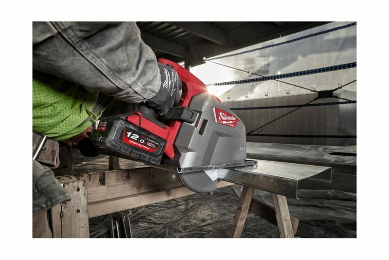 Акумуляторна дискова пилка Milwaukee M18 FUEL FMCS66-0C (4933472110) (без АКБ та ЗП), фото 4