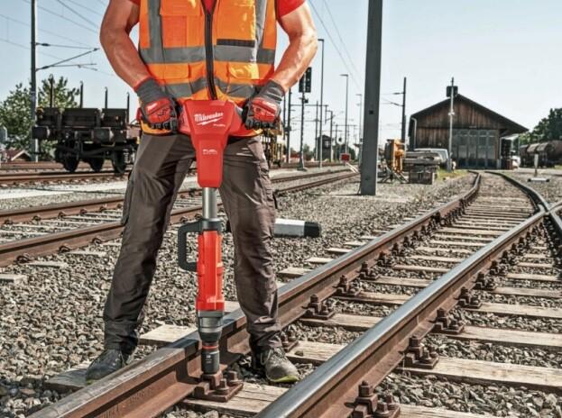 Гайковерт залізничний акумуляторний MILWAUKEE M18 FHIWF1R-122C (4933493141), фото 3
