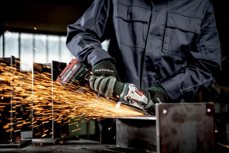 Акумуляторна кутова шліфувальна машина Metabo WB 18 LT BL 11-125 Quick (613054850) (без АКБ та ЗП), фото 7