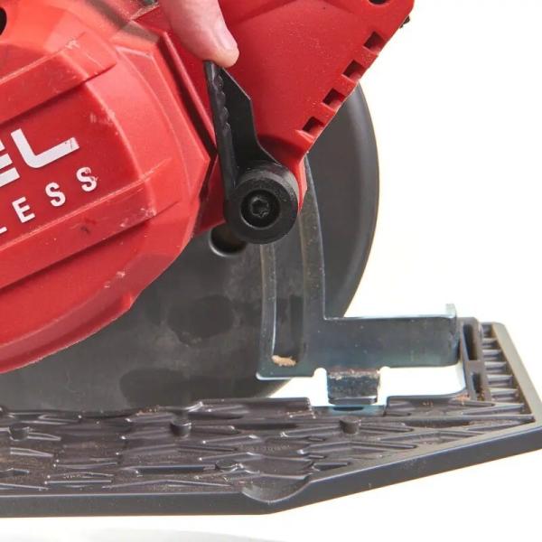 Акумуляторна дискова пилка Milwaukee M18 FCS66-0 FUEL (4933464725) (без АКБ та ЗП), фото 6