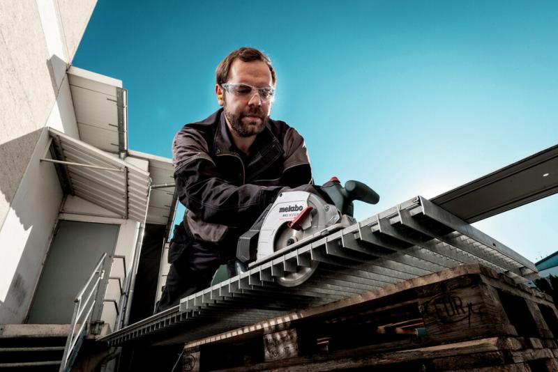 Акумуляторна дискова пилка Metabo MKS 18 LTX BL 58 (600773840) (без АКБ та ЗП), фото 3