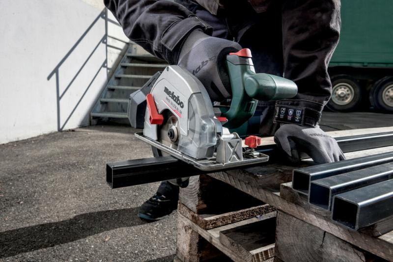 Акумуляторна дискова пилка Metabo MKS 18 LTX BL 58 (600773840) (без АКБ та ЗП), фото 4