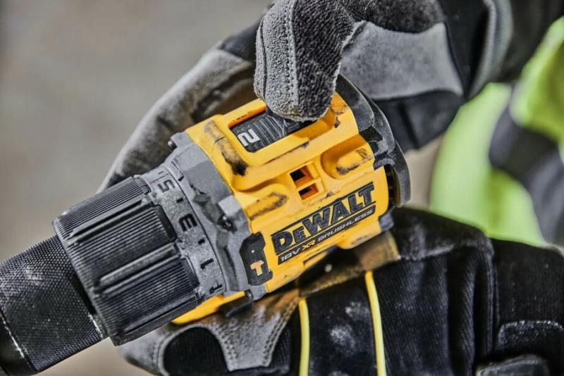 Дриль-шурупокрут акумуляторний безщітковий ударний DeWalt DCD805P2T, фото 3