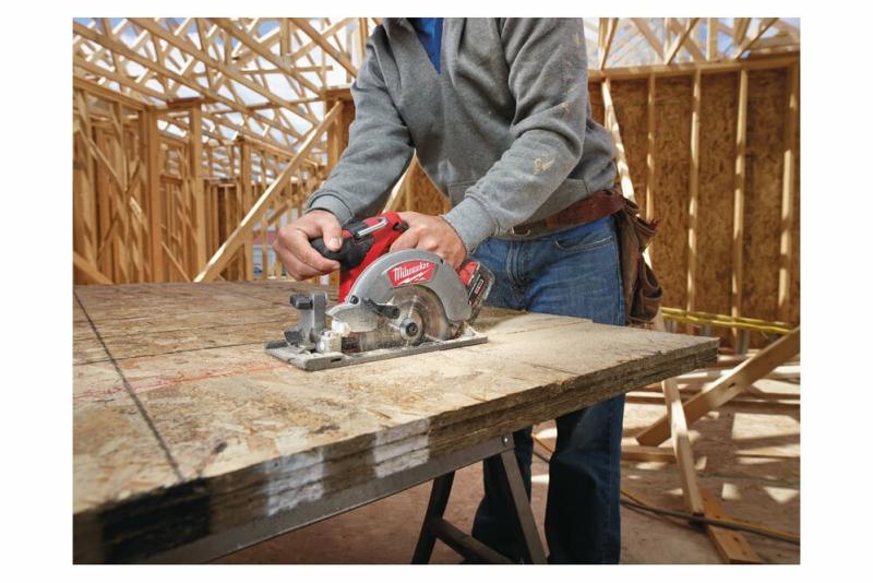 Акумуляторна дискова пилка Milwaukee M18 CCS55-0 (4933446223) (без АКБ та ЗП), фото 12