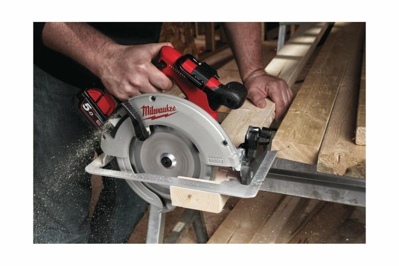 Акумуляторна дискова пилка Milwaukee M18 BLCS66-502X (4933464590), фото 7