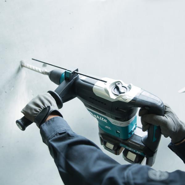 Акумуляторний перфоратор Makita LXT DHR400T2UN, фото 10