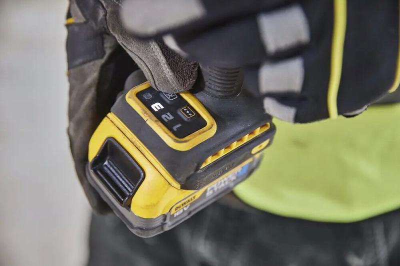 Шурупокрут ударний акумуляторний DeWALT (DCF860N) (без АКБ та ЗП), фото 7