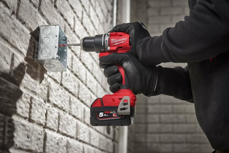 Дриль-шурупокрут акумуляторний Milwaukee M18 BLDDRC-202C (4933492833), фото 5